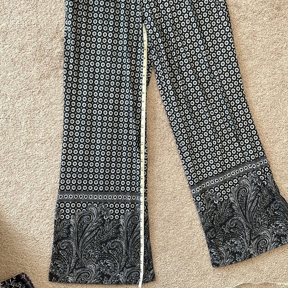 Faded Glory medium stretchy pants - Picture 4 of 9